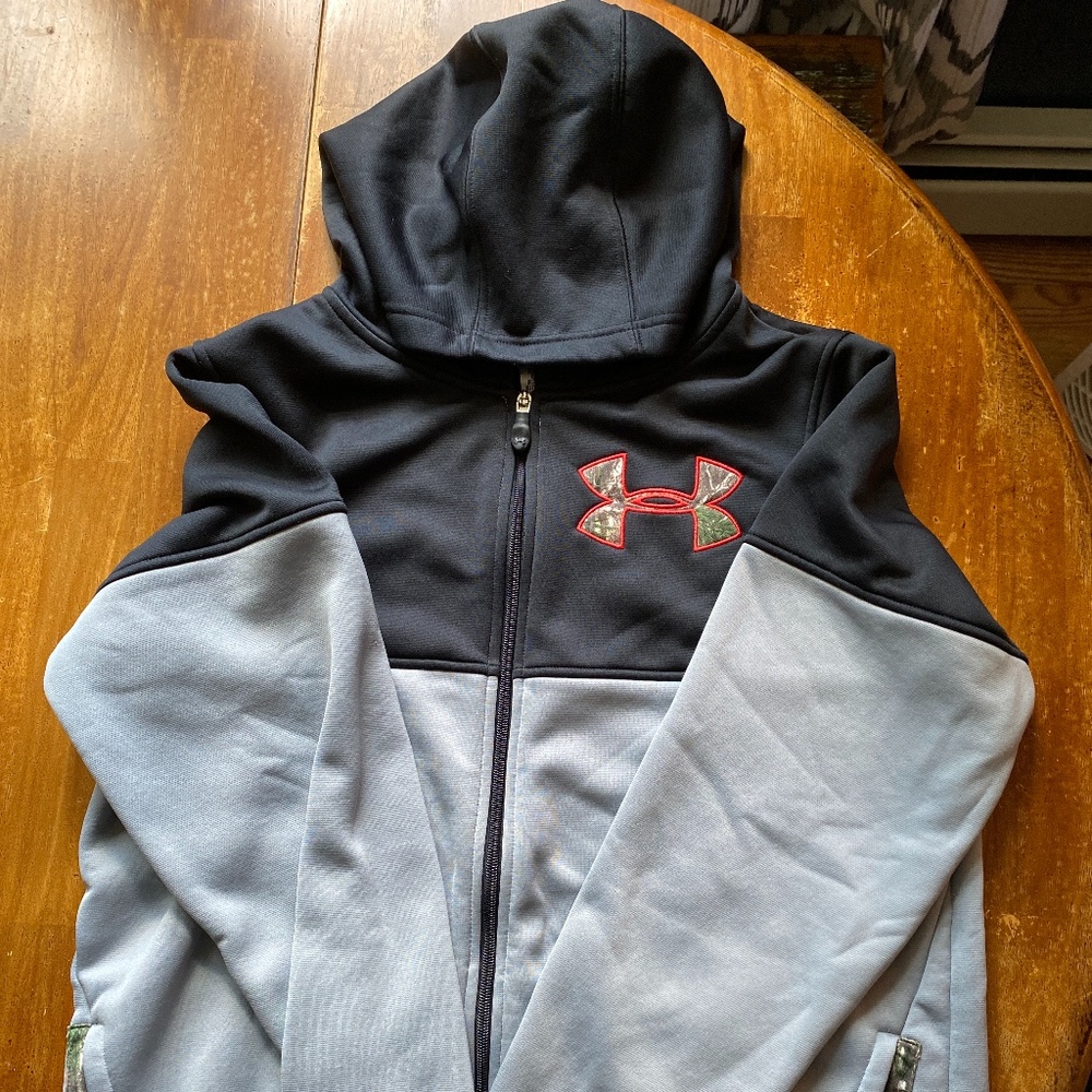 Under Armour Zip up hoodie